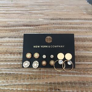 NWT NY&C 6 pair pack gold tone posts